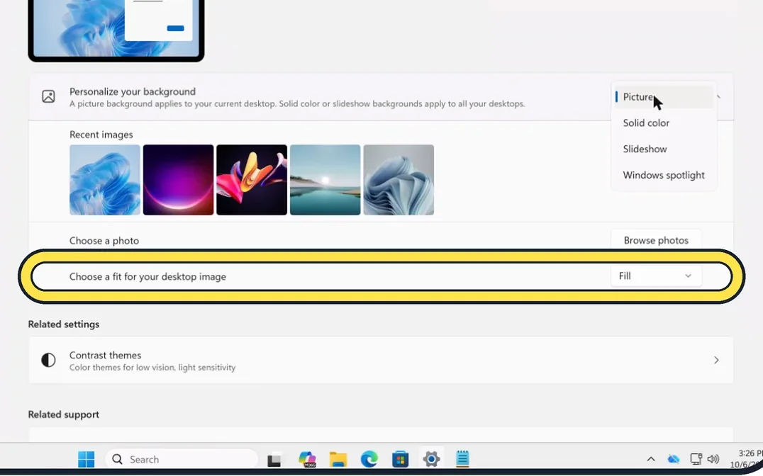 Screenshot from the guide: How to change the wallpaper on Windows 11