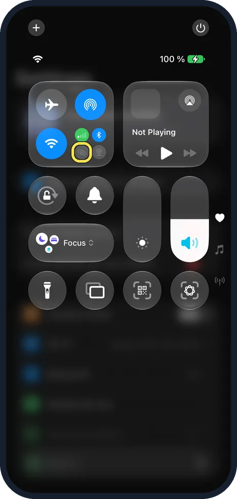 iPhone screen: Turn off Personal Hotspot