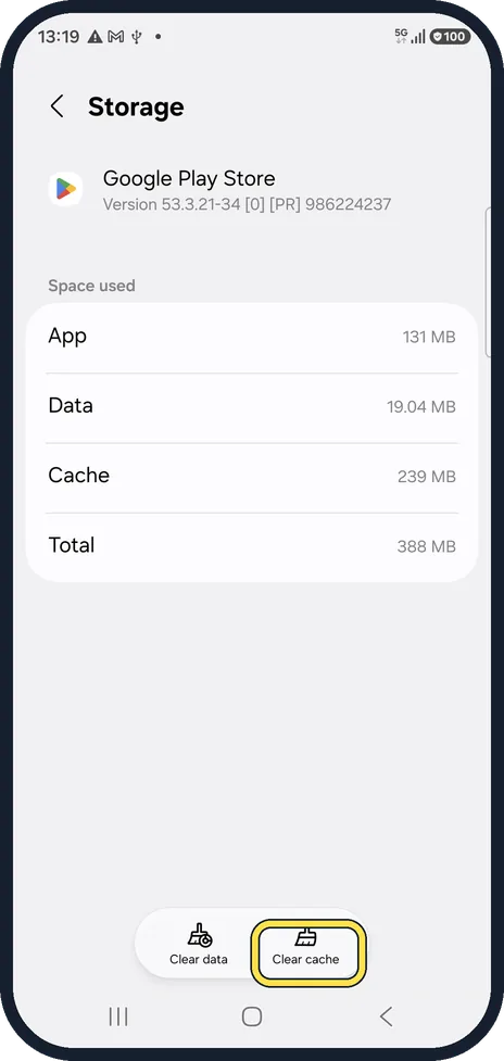 Android screenshot: Clear the Play Store cache