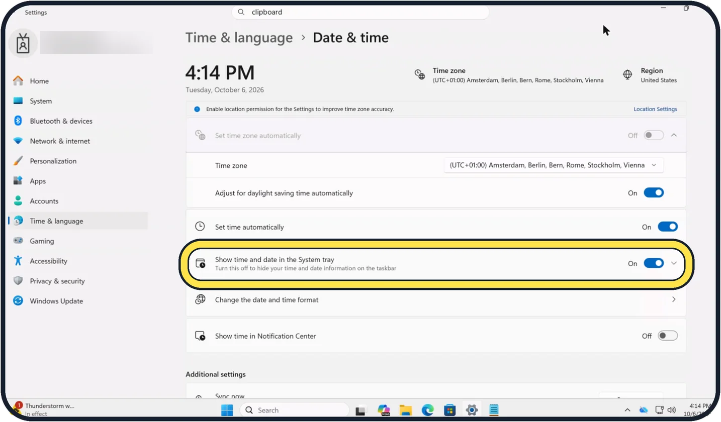 Windows screenshot: Show or hide the clock