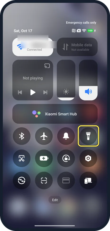 Android screenshot: Find the Torch tile