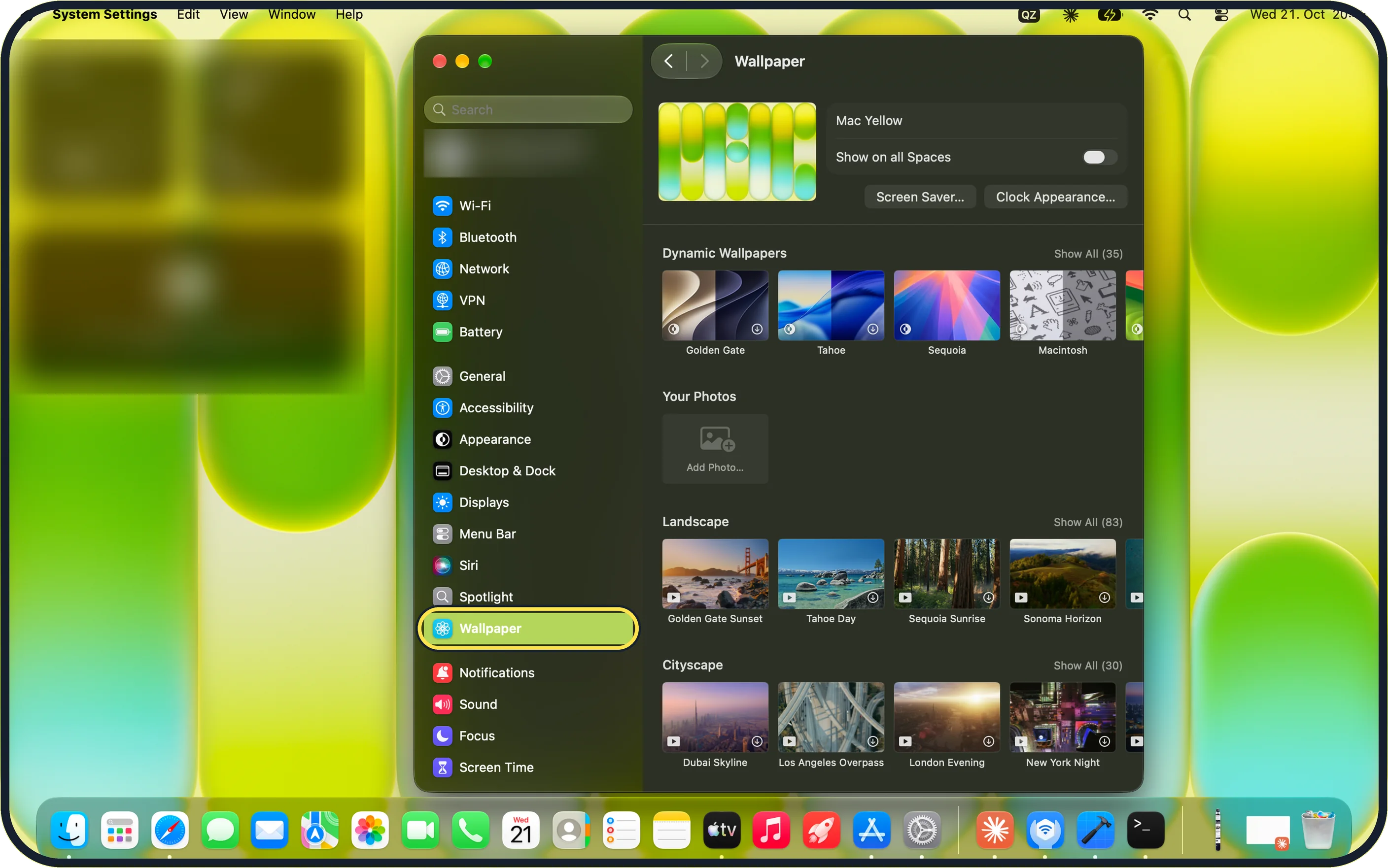 Screenshot from the guide: How to change the wallpaper on a Mac