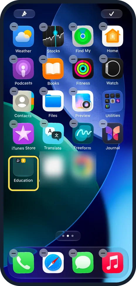 iPhone screen: Drag one app onto another
