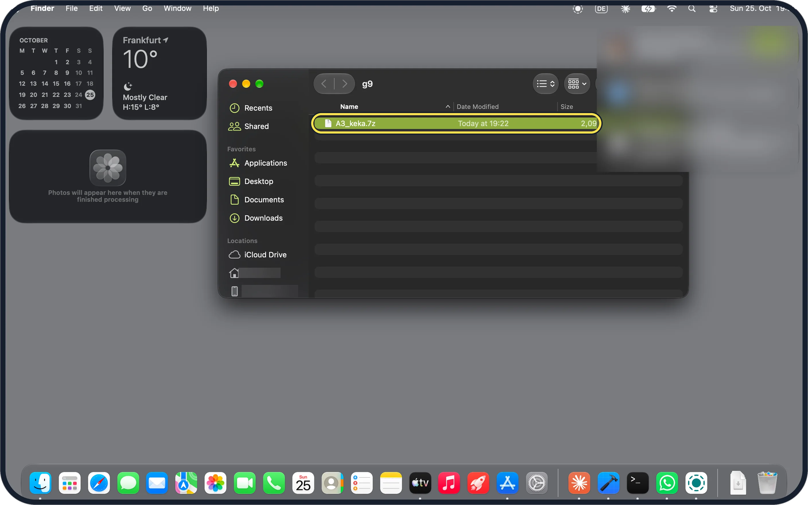 Mac screenshot: Double-click the 7z