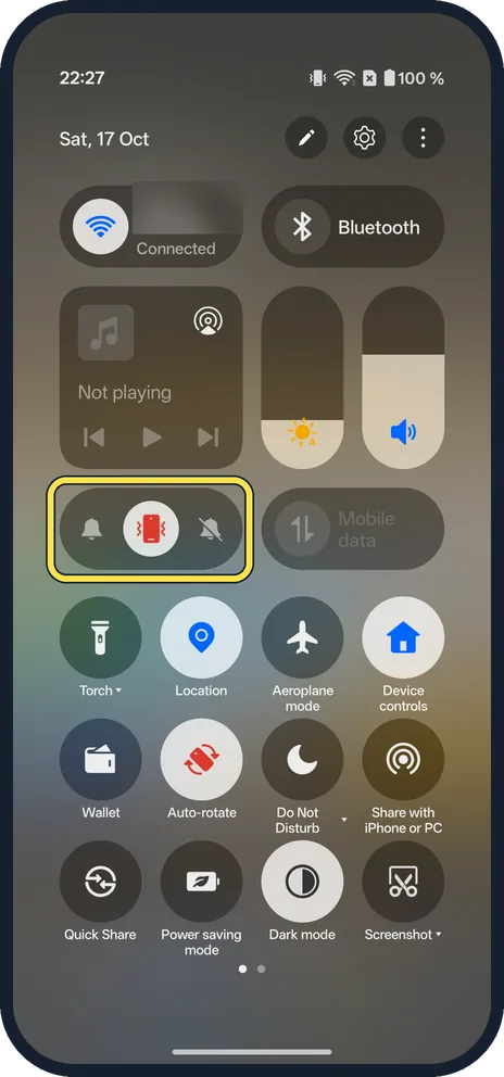 Android screenshot: Tap Vibrate