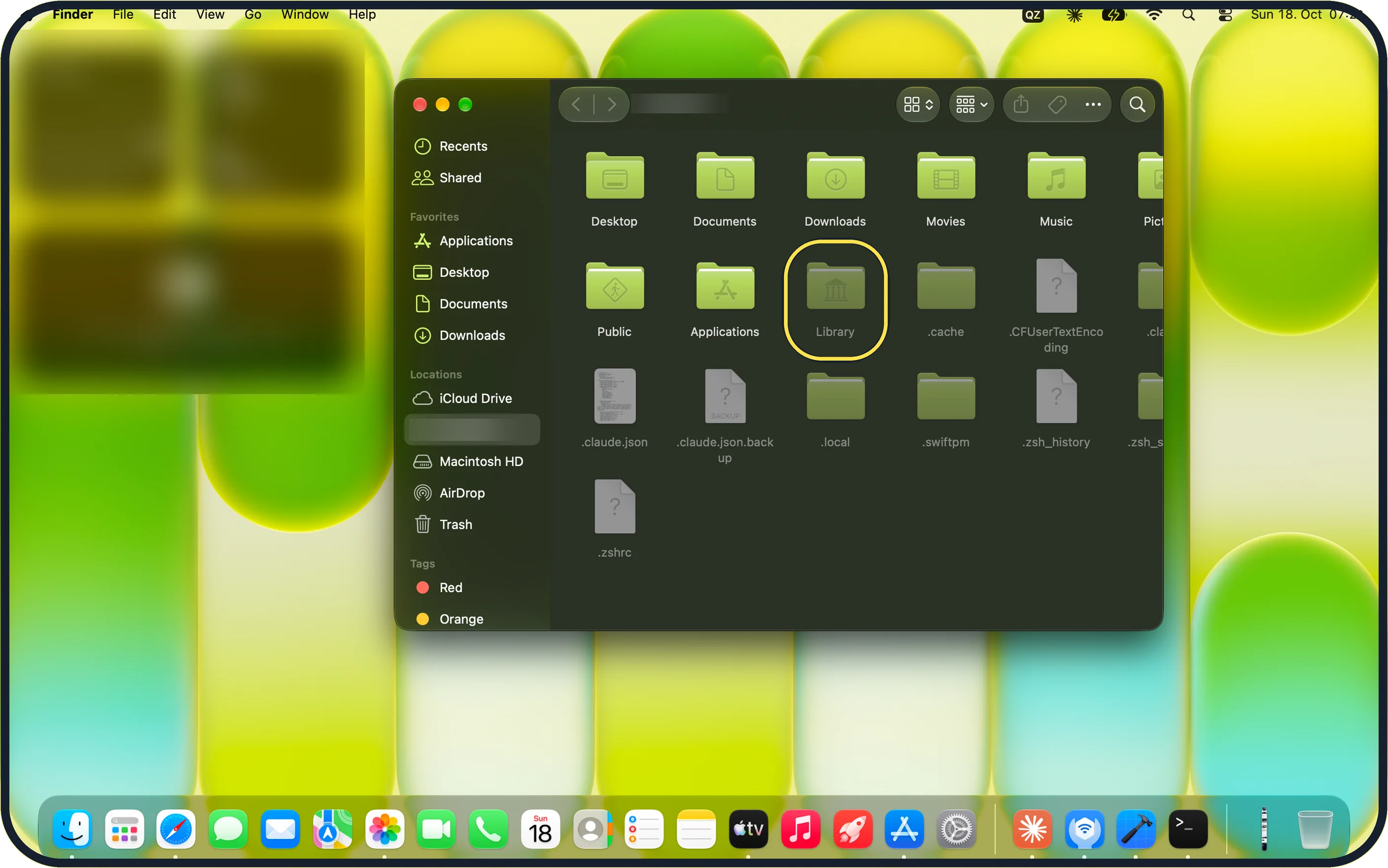 Mac screenshot: Press Shift + Command + . (full stop)