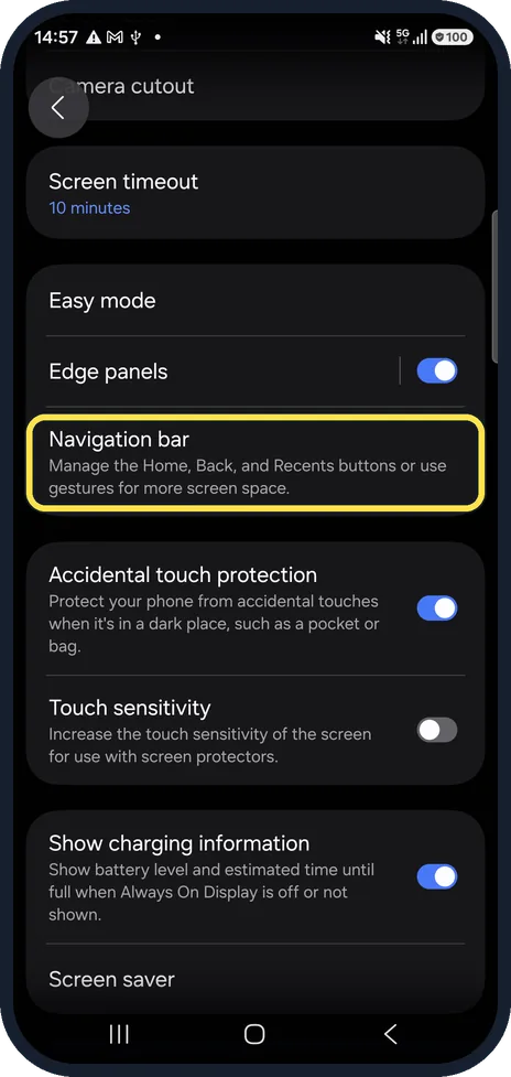 Screenshot from the guide: How to switch between buttons and swipe gestures on a Samsung Galaxy phone