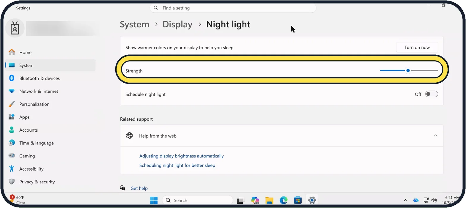Windows screenshot: Click the Night light row to adjust it