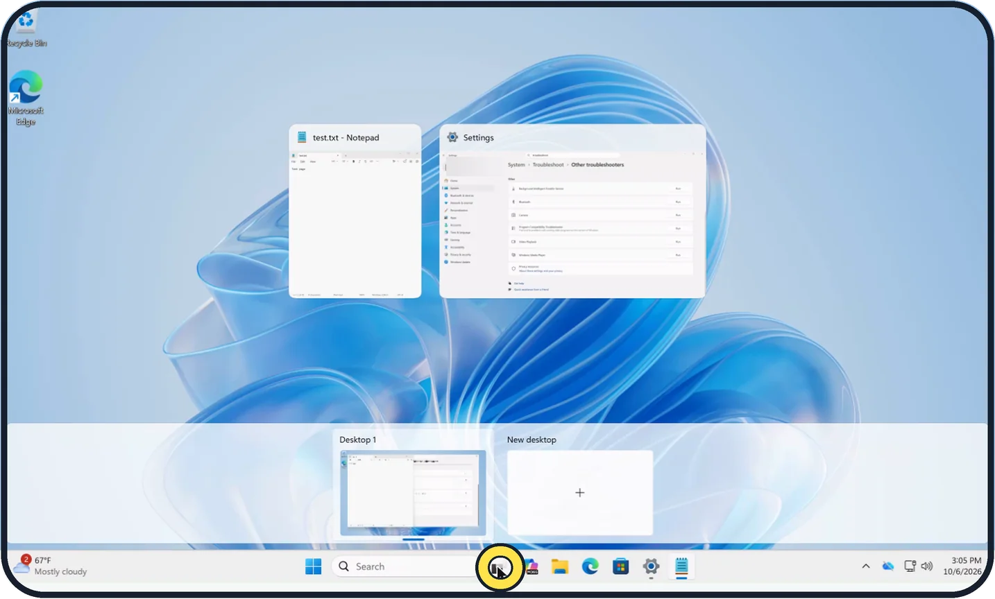 Screenshot from the guide: How to use multiple desktops on Windows 11