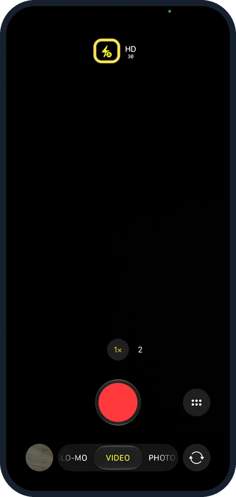 iPhone screen: Check the flash setting in Camera