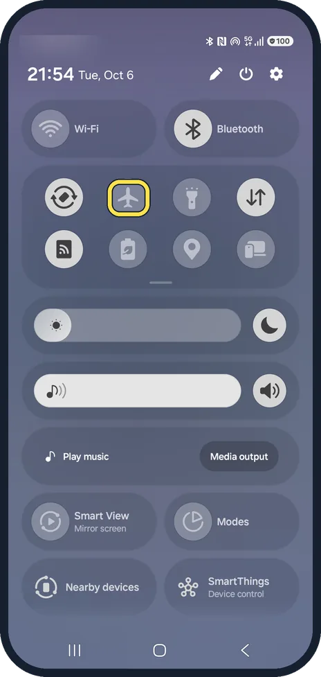 Android screenshot: Switch Airplane mode on and off
