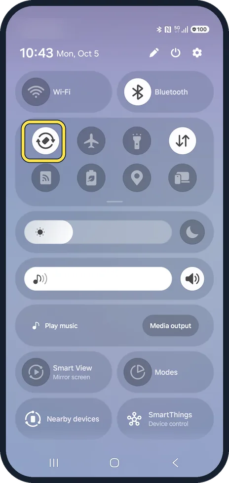 Android screenshot: Open the rotation options
