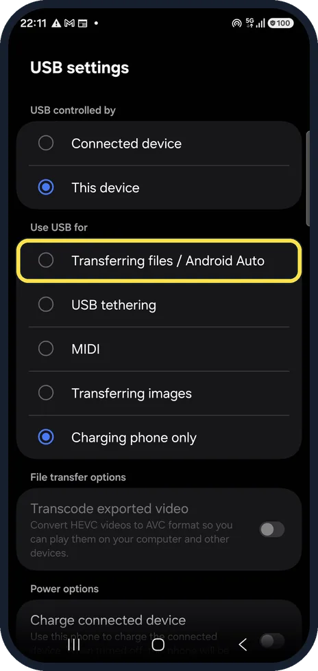 Android screenshot: Choose Transferring files