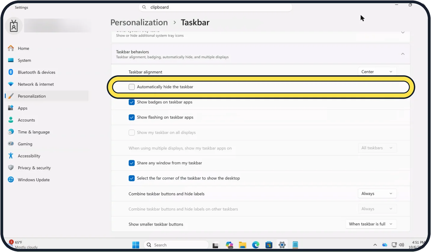 Windows screenshot: Taskbar disappears