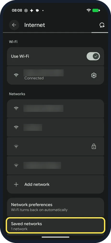 Android screenshot: Saved networks row on the Internet page