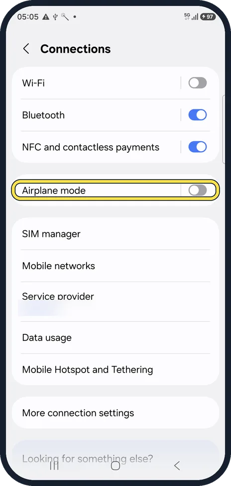 Android screenshot: Check Airplane mode and the signal