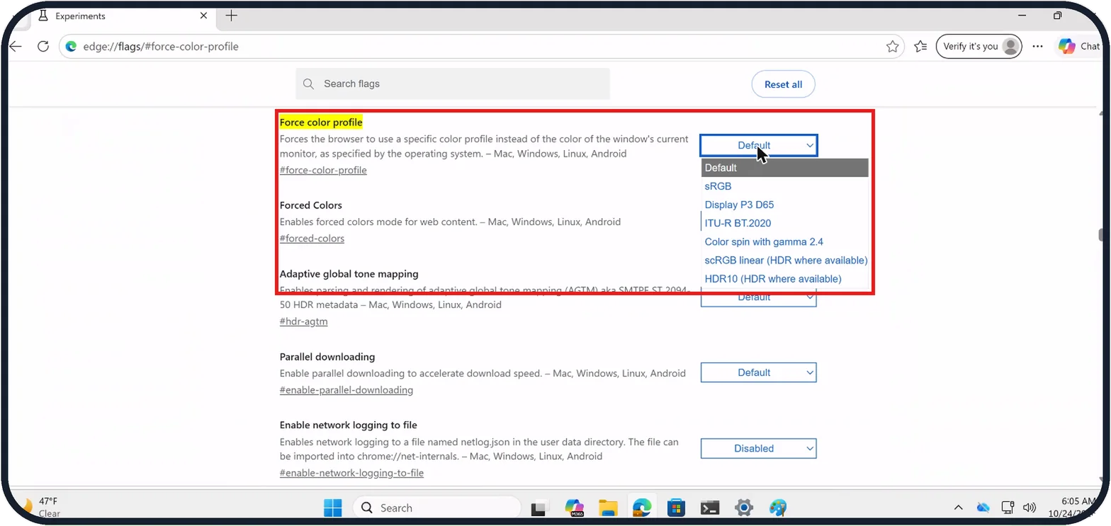 Windows screenshot: Only Edge and Chrome look yellow?